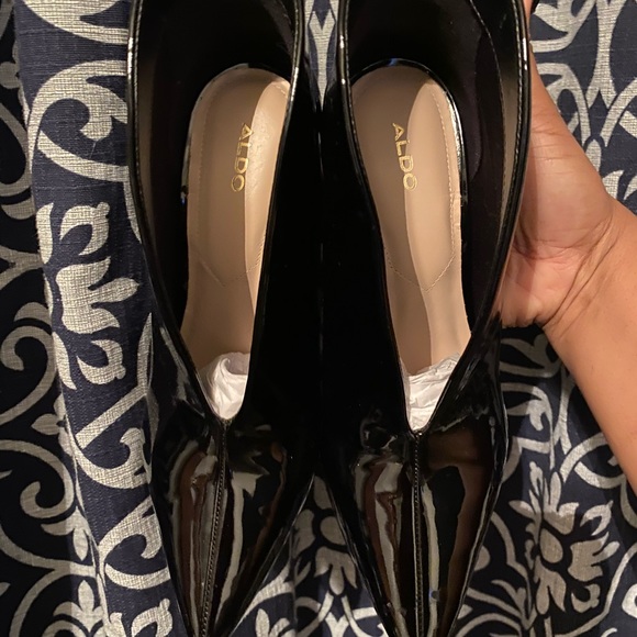 Heel boots - Picture 2 of 7